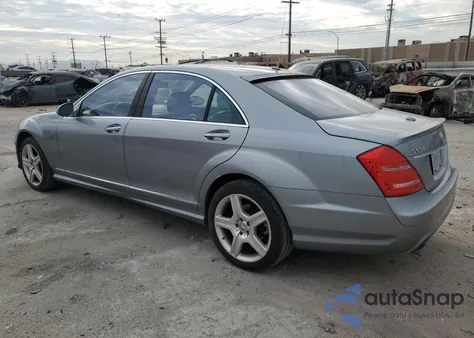 2007 Mercedes-Benz S 550 из США, поврежденный, VIN WDDNG71X77A058140